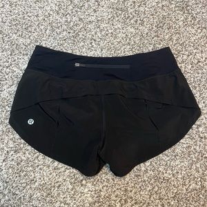 black lulu lemon shorts size 4